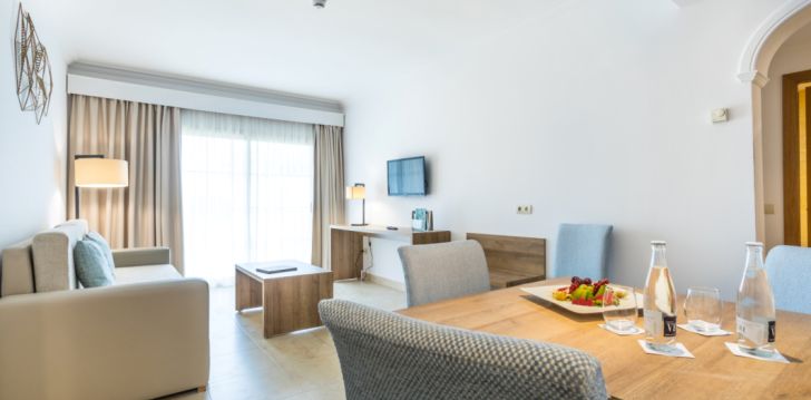 Viešbutis ZAFIRO MALLORCA įsikūręs Ispanija. 