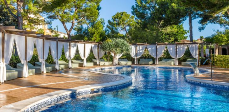 Apsistokite ZAFIRO MALLORCA viešbutyje už gerą kainą. 