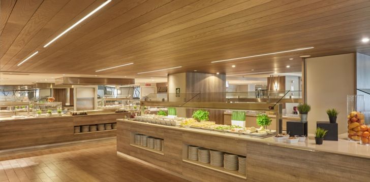 Viešbutis BG TONGA TOWER DESIGN HOTEL & SUITES įsikūręs Ispanija. 