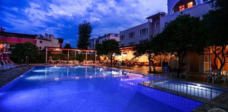 Apsistokite KORIENT HOTEL viešbutyje už gerą kainą.