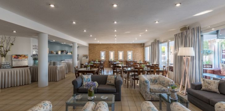 Apsistokite DEDALOS HOTEL viešbutyje už gerą kainą.