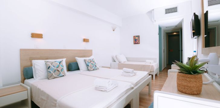 Planuoji kelionę į Graikija? apsistokite 4 viešbutyje SANTA MARINA UNIQUE HOTEL. 