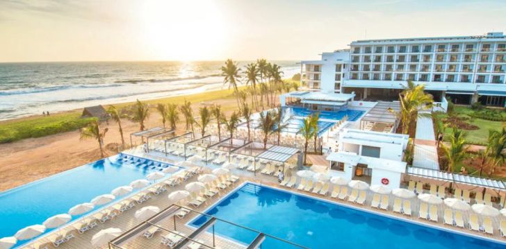 Apsistokite HOTEL RIU SRI LANKA viešbutyje už gerą kainą. 
