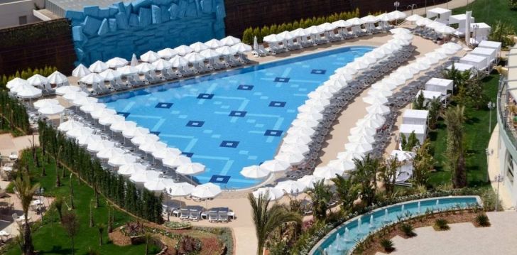 Viešbutis DELPHIN IMPERIAL įsikūręs Turkija.
