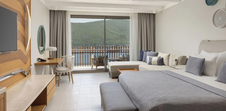 Viešbutis TITANIC LUXURY COLLECTION įsikūręs Turkija.