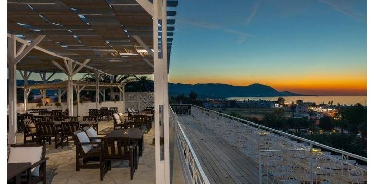 Planuoji kelionę į Kipras? apsistokite 4 viešbutyje LATCHI FAMILY RESORT.
