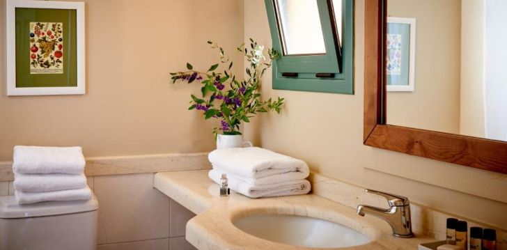 Viešbutis VILLAGE HEIGHTS RESORT įsikūręs Graikija.