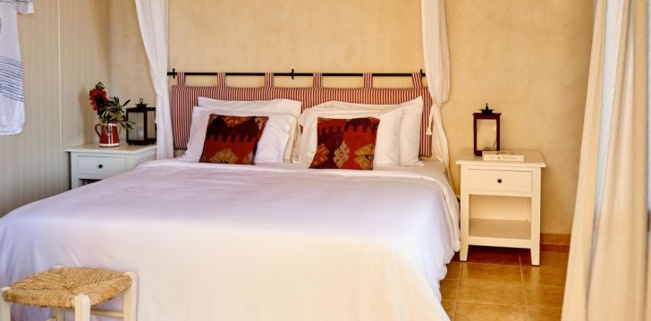 Tavęs laukia poilsis Graikija įsikūrusiame VILLAGE HEIGHTS RESORT