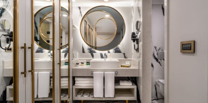 Viešbutis NEO PALACE įsikūręs Turkija.