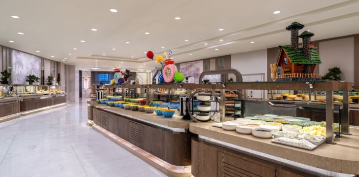 Tavęs laukia poilsis Turkija įsikūrusiame NEO PALACE