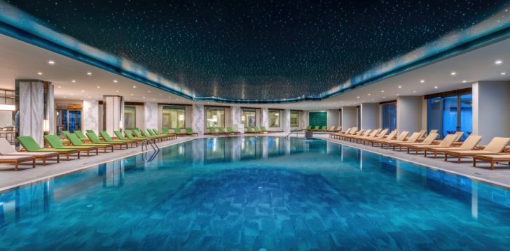 Tavęs laukia poilsis Turkija įsikūrusiame NEO PALACE