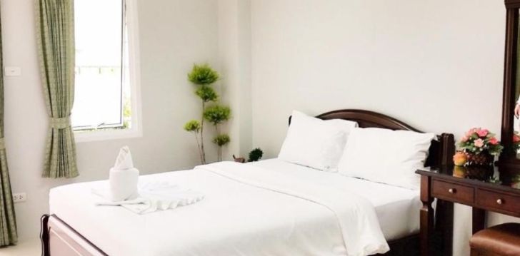 Viešbutis J. HOLIDAY INN įsikūręs Tailandas.