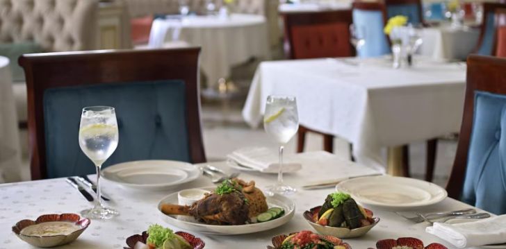 Viešbutis MOVENPICK HOTEL JEDDAH įsikūręs Saudo Arabija. 