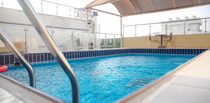 Apsistokite AREEN AL BASATEEN HOTEL viešbutyje už gerą kainą. 