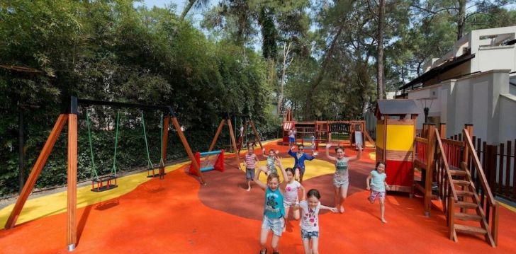 Tavo atostogos prasideda viešbutyje SEVEN SEAS HOTEL LIFE