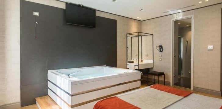 Atostogos Italija – apsistokite viešbutyje SAN CARLO SUITE