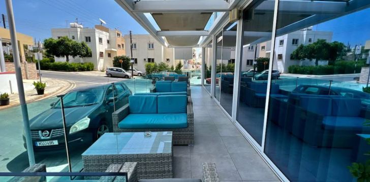Apsistokite SUNNY BLUE HOTEL viešbutyje už gerą kainą.