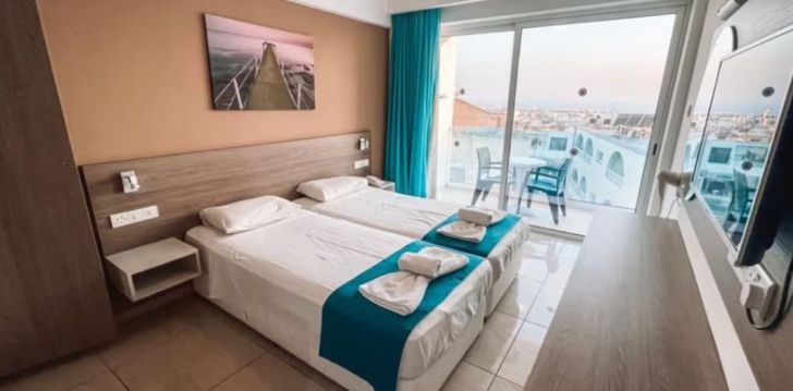 Rinkitės viešbutį SUNNY BLUE HOTEL kelionei į Kipras
