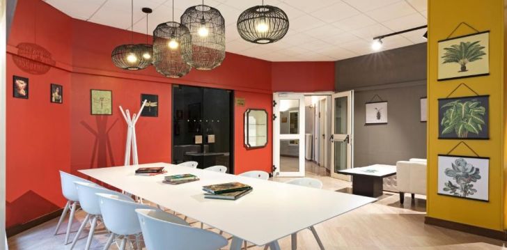 B&B HOTEL COMO CITY CENTER - klientų vertinamas, kaip geras kainos ir kokybės santykis. 