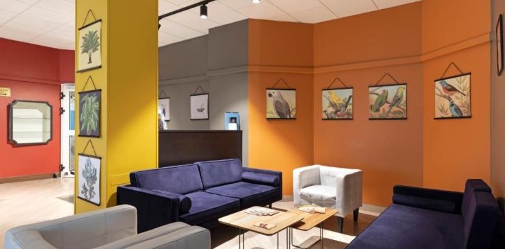 apsistokite B&B HOTEL COMO CITY CENTER viešbutyje už gerą kainą.