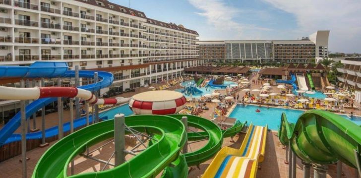 EFTALIA SPLASH RESORT HOTEL - klientų vertinamas, kaip geras kainos ir kokybės santykis. 