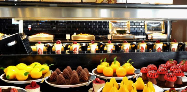 Rinkitės viešbutį EFTALIA SPLASH RESORT HOTEL kelionei į Turkija