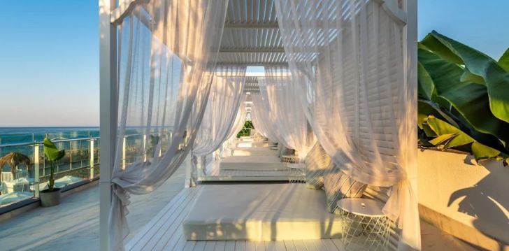 Apsistokite WHITE CITY RESORT viešbutyje už gerą kainą.