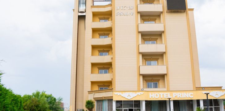 PRINCE HOTEL GOLEM - klientų vertinamas, kaip geras kainos ir kokybės santykis. 