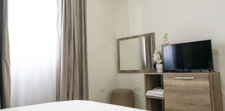 Apsistokite PRINCE HOTEL GOLEM viešbutyje už gerą kainą.