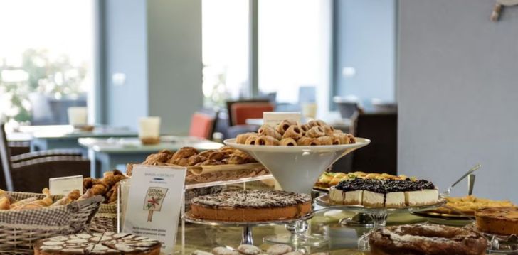 Viešbutis BARION HOTEL & CONGRESSI įsikūręs Italija.