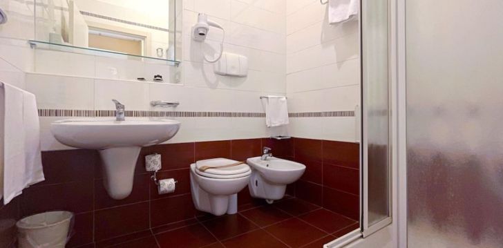 Apsistokite BARION HOTEL & CONGRESSI viešbutyje už gerą kainą.