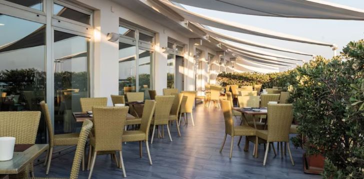 Jaukus viešbutis BARION HOTEL & CONGRESSI, jūsų atostogoms