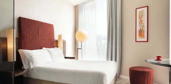 Rinkitės viešbutį HI HOTEL BARI kelionei į Italija