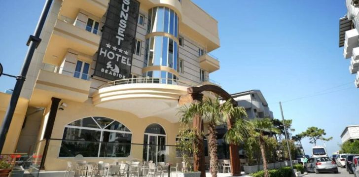 Viešbutis SUNSET HOTEL įsikūręs Albanija. 