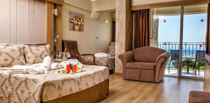 Apgyvendinimas 5* LAUR HOTEL EXPERIENCE & LAUR HOTELS ELEGANCE