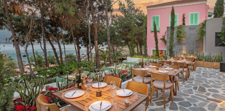 Rinkitės viešbutį TITANIC DELUXE BODRUM kelionei į Turkija