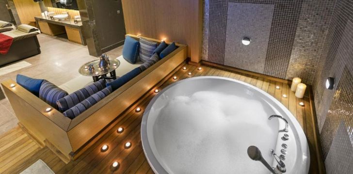 Apgyvendinimas 5* TITANIC DELUXE BODRUM