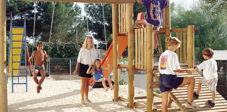 Viešbutis HOTEL SUN CLUB EL DORADO įsikūręs Ispanija.