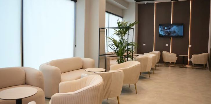 AQUILA D HOTEL - klientų vertinamas, kaip geras kainos ir kokybės santykis.