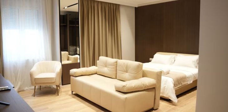 Apsistokite AQUILA D HOTEL viešbutyje už gerą kainą.