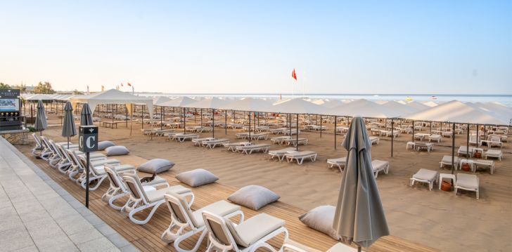 Tavo atostogos prasideda viešbutyje MIRAMARE QUEEN HOTEL