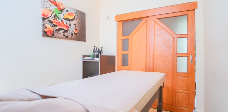 Apgyvendinimas 5* MIRAMARE QUEEN HOTEL