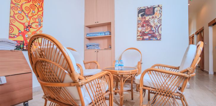 Tavo atostogos prasideda viešbutyje MIRAMARE QUEEN HOTEL