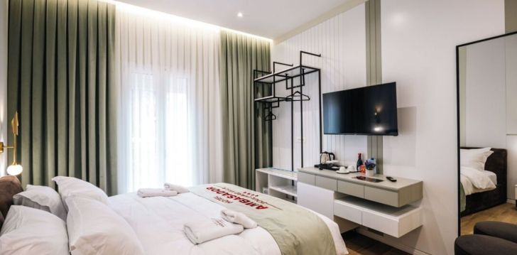 Jaukus viešbutis AMBASADOR HOTEL, jūsų atostogoms