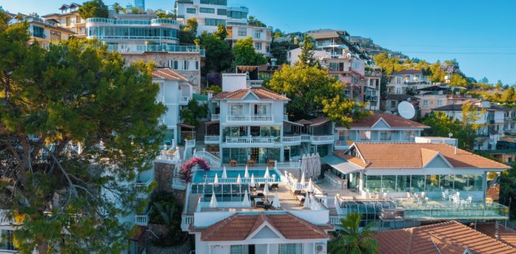 Apsistokite SUNNY HILL ALYA HOTEL viešbutyje už gerą kainą. 