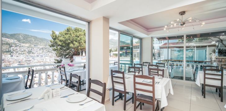 Apgyvendinimas 4* SUNNY HILL ALYA HOTEL