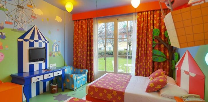 Viešbutis GARDALAND HOTEL įsikūręs Italija. 