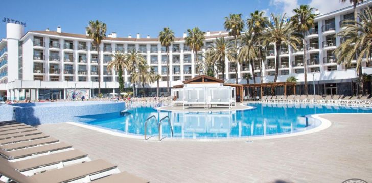 Planuoji kelionę į Ispanija? apsistokite 4 viešbutyje BEST CAMBRILS.