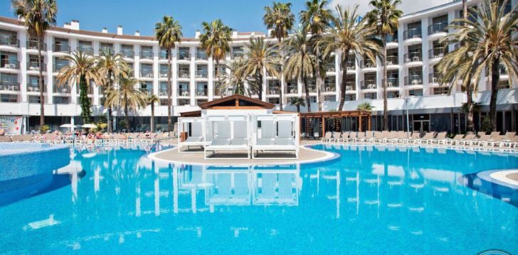 Apsistokite BEST CAMBRILS viešbutyje už gerą kainą. 
