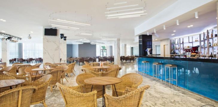 BEST CAMBRILS - klientų vertinamas, kaip geras kainos ir kokybės santykis.